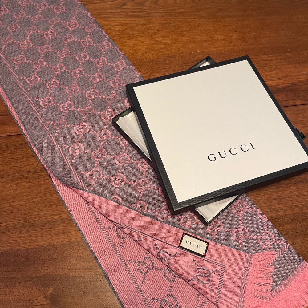 Authentic Gucci Pink and Gray GG Logo Scarf